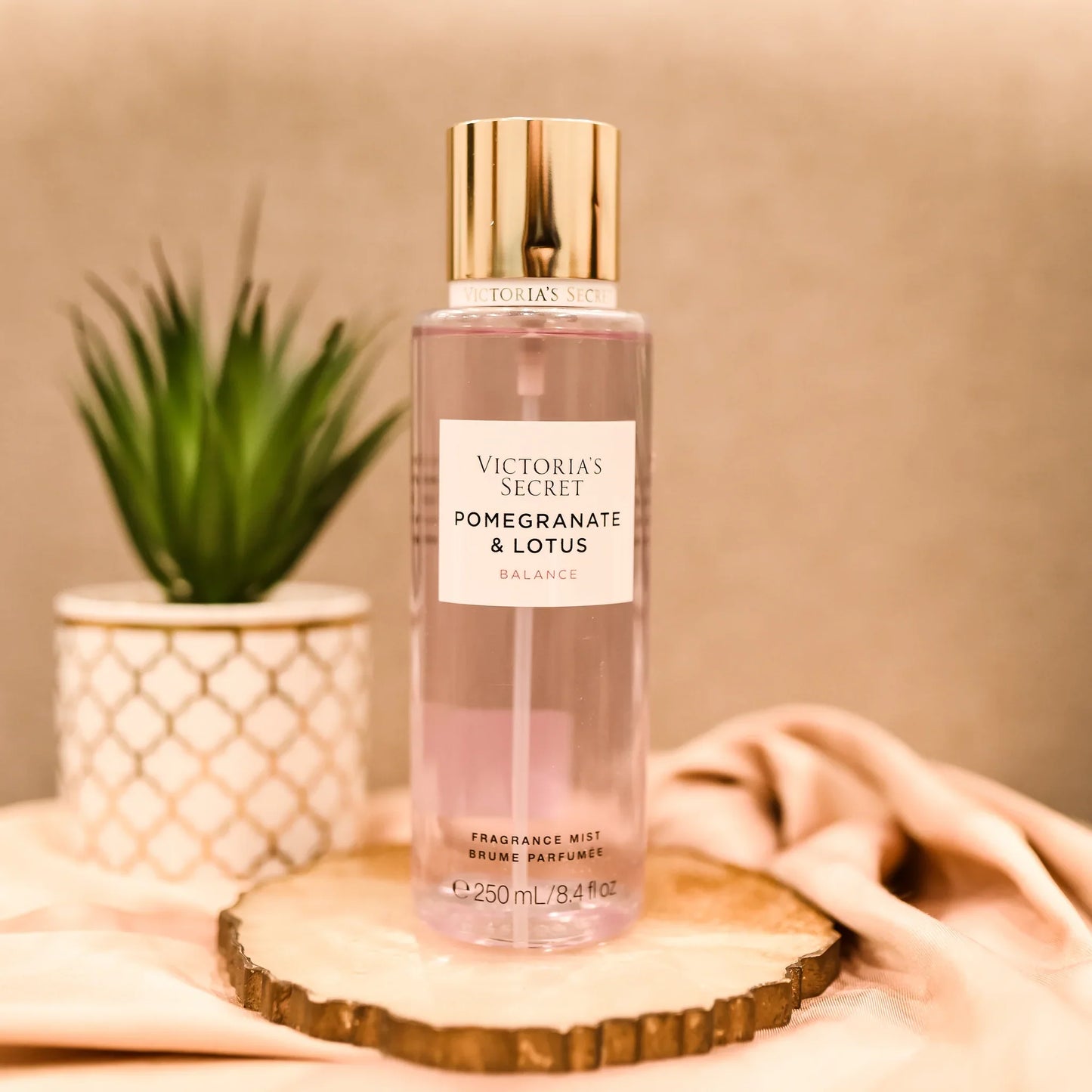 Body Splash Victoria's Secret Pomegranate & Lotus - 250ml