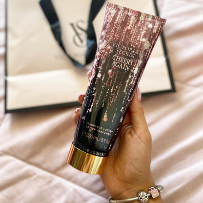 Loción Corporal Victoria's Secret Cheers Again - 236ml